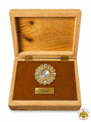 Small Reliquary Round with Screw Back 4x4x2cm Gold Plated on a Wooden Box